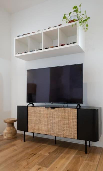 La Casa Bianca Apartment Милано Екстериор снимка