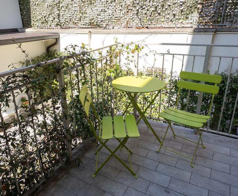 La Casa Bianca Apartment Милано Екстериор снимка